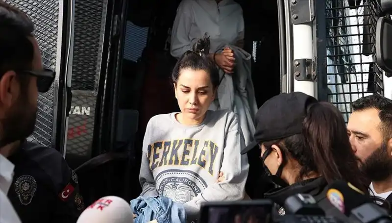 Dilan Polat’ın Instagram Hesabı Neden Erişilemiyor? Hesap Kapatıldı Mı?