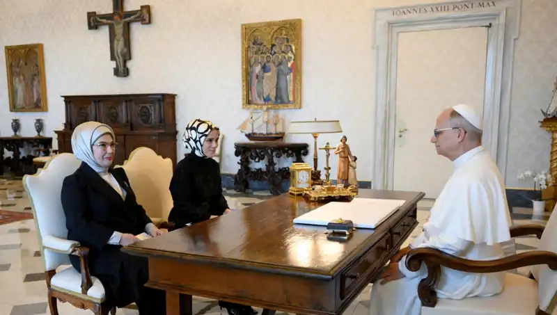 Emine Erdoğan ve Papa Leo’nun Buluşması: Gazze için Yeni Bir Umut Mu?