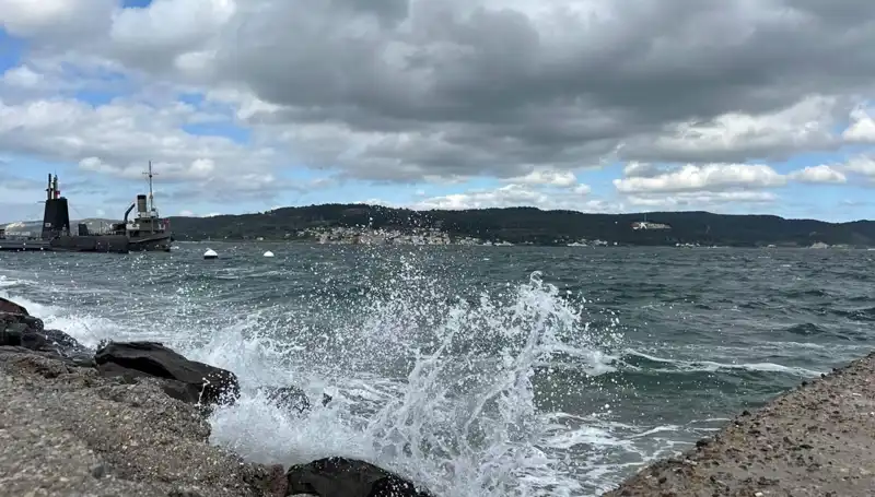 Beykoz Sahillerinde Denize Giriş Yasağı: Yaz Keyfi Tehlikeye mi Girdi?