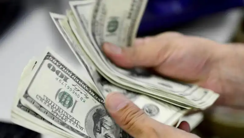 30 Nisan 2024 Dolar ve Euro Fiyatları: Piyasalar Ne Söylüyor?