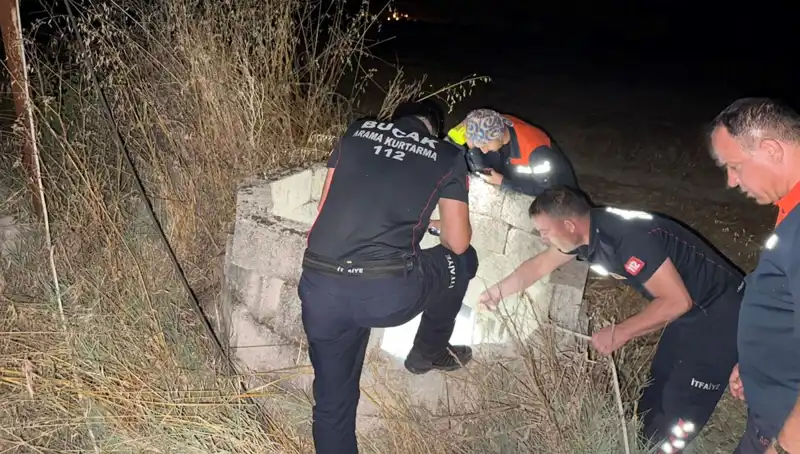Burdur'da Kuyuya Düşen Kediyi İtfaiye Kahramanları Kurtardı