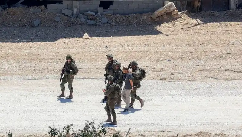 İsrail Ordusu, Ambulansların Geçişine Engel Oluyor: Sağlık Hizmetleri Tehdit Altında!