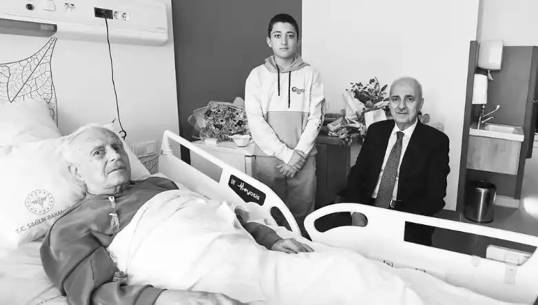 AK Parti’nin Kurucularından Burhan Abiş Hayatını Kaybetti! Kimdir Bu Önemli İsim?