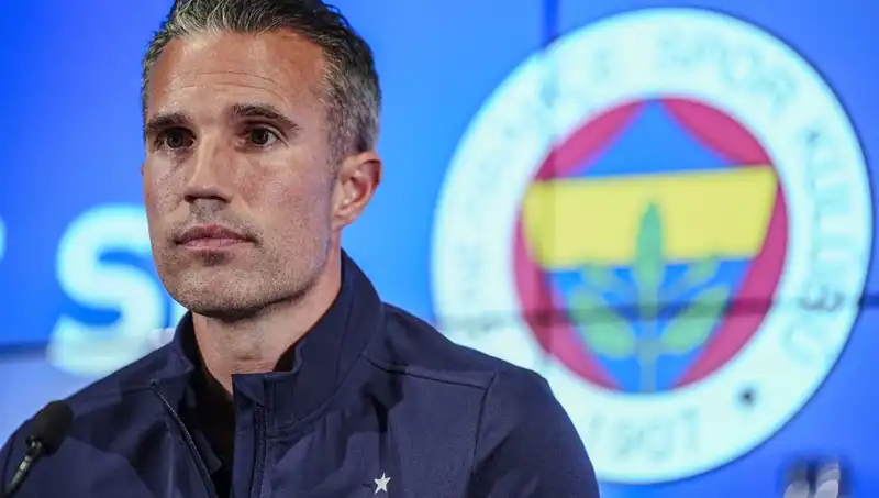 Robin van Persie'den Fenerbahçe ile İlgili Üretken Tahminler