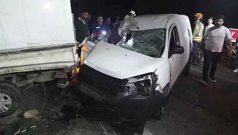 İstanbul’da Trafik Kazası Feci Sonuçlar Doğurdu: 3 Yaralı