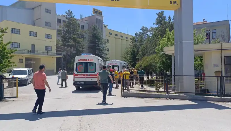Çorum'da Un Fabrikasında Patlama: 10 Yaralı, Durumlar Kritik