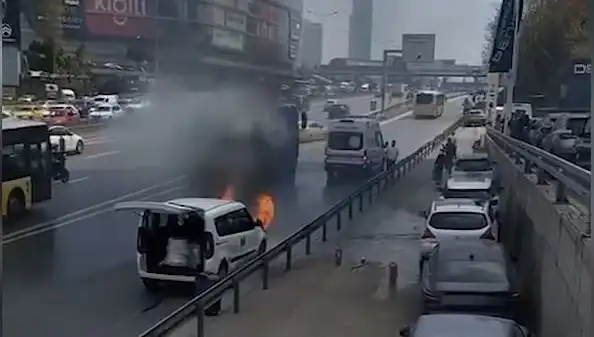 Yanan Araç Yangınına TOMA ile İnanılmaz Müdahale!