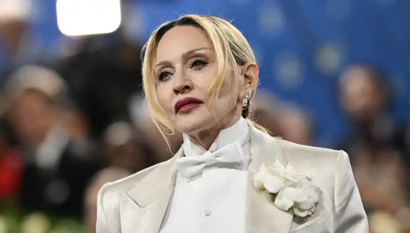 Madonna'nın Diyeti: Kanserle Savaşıyor Mu, Yoksa Riskleri Mi Var?