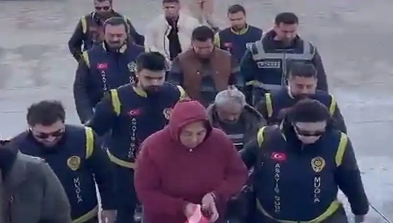 7 Yıl Sonra Ortaya Çıkan Korkunç Gerçek: Kaybolan Bebek ve Çikolata Poşeti