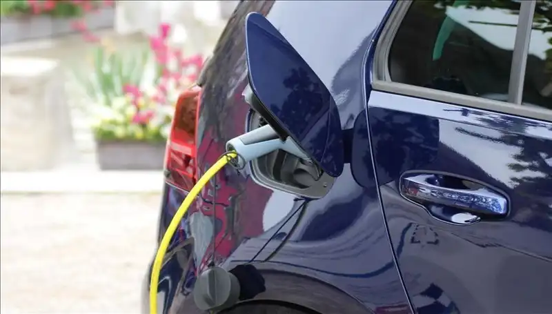 Tesla'nın Rekorunu Kıran Elektrikli Araç: 1500 Kilometre Menzil