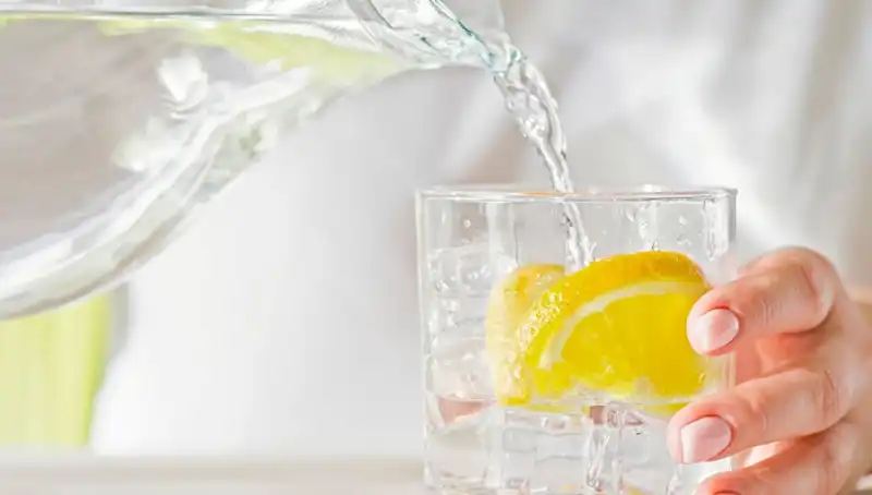 Limonlu Su Tüketmenin Sağlığınıza İnanılmaz Faydaları