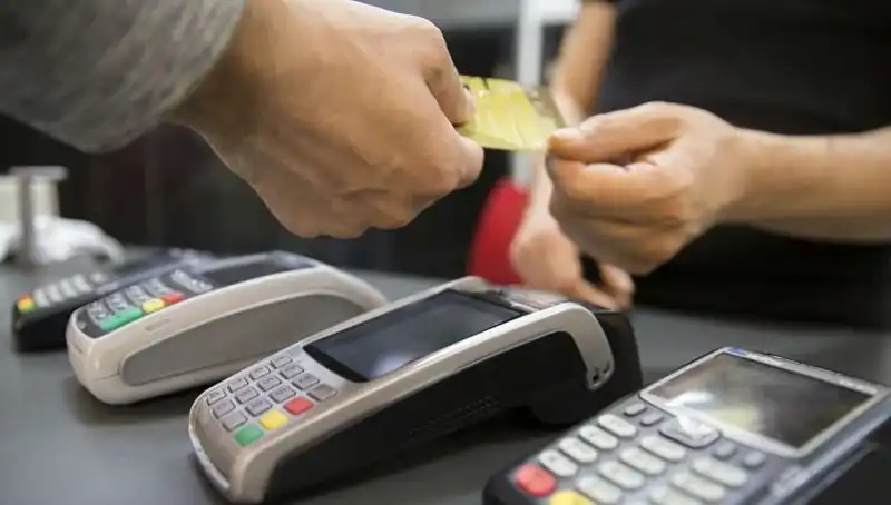 Kartlı Harcamalarda Gizli Artış: Tüketiciler Neden Daha Fazla Ödüyor?