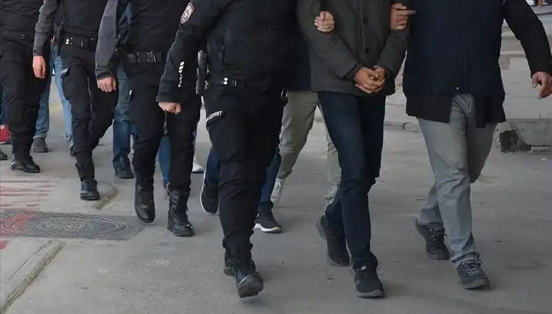 Türkiye Genelinde FETÖ'ye Yönelik 5 İlde Gözaltı Operasyonu Düzenlendi