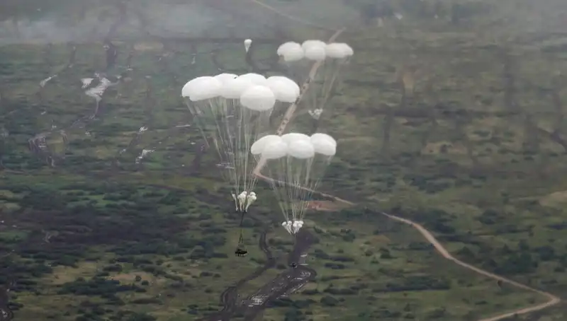Rusya ve Belarus'un Güç Gösterisi: 3 Komşu Ülkede Kırmızı Alarm