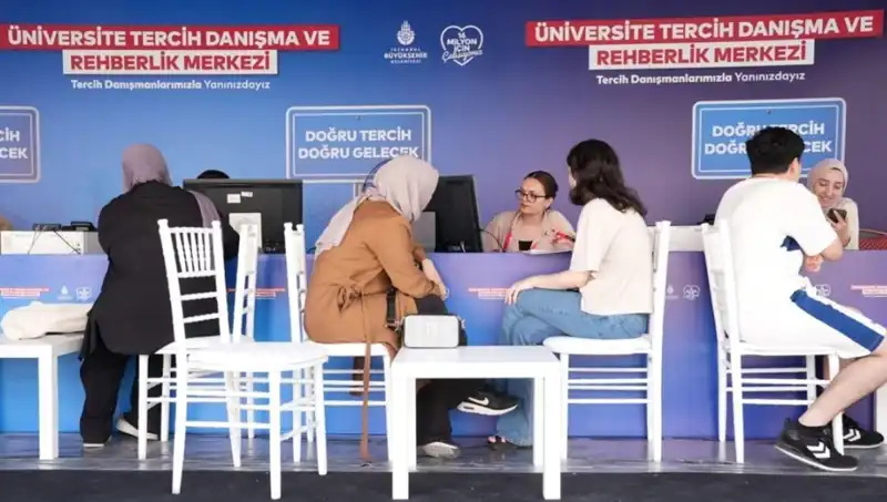 İstanbul’da Öğrenciler İçin 24 Tercih Danışma Merkezi Açıldı!