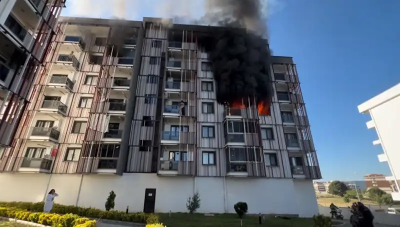 Çanakkale'de Korku Dolu Anlar: Alevler ile Uyanışın Detayları