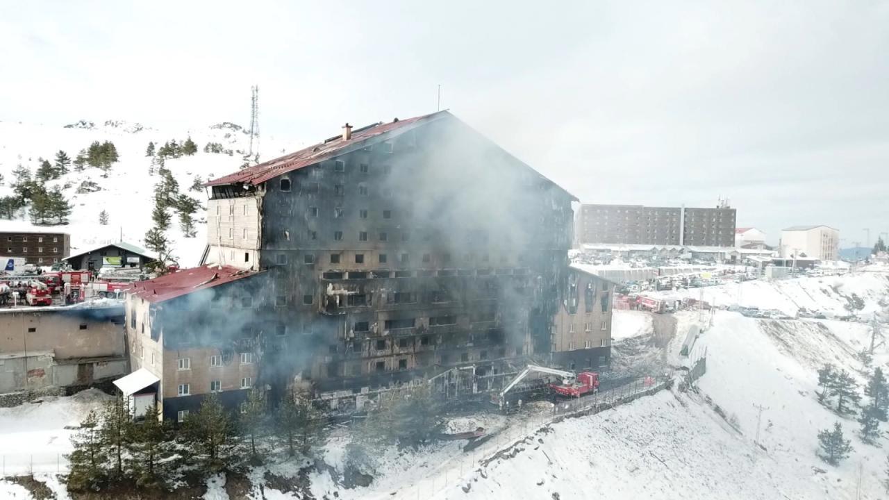 Bakan Tunç: Otelden aranan 4 kişi gözaltına alındı